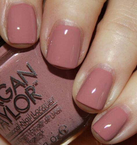 Morgan Taylor Coming Up Roses Vernis à Ongles Laque 15 ml